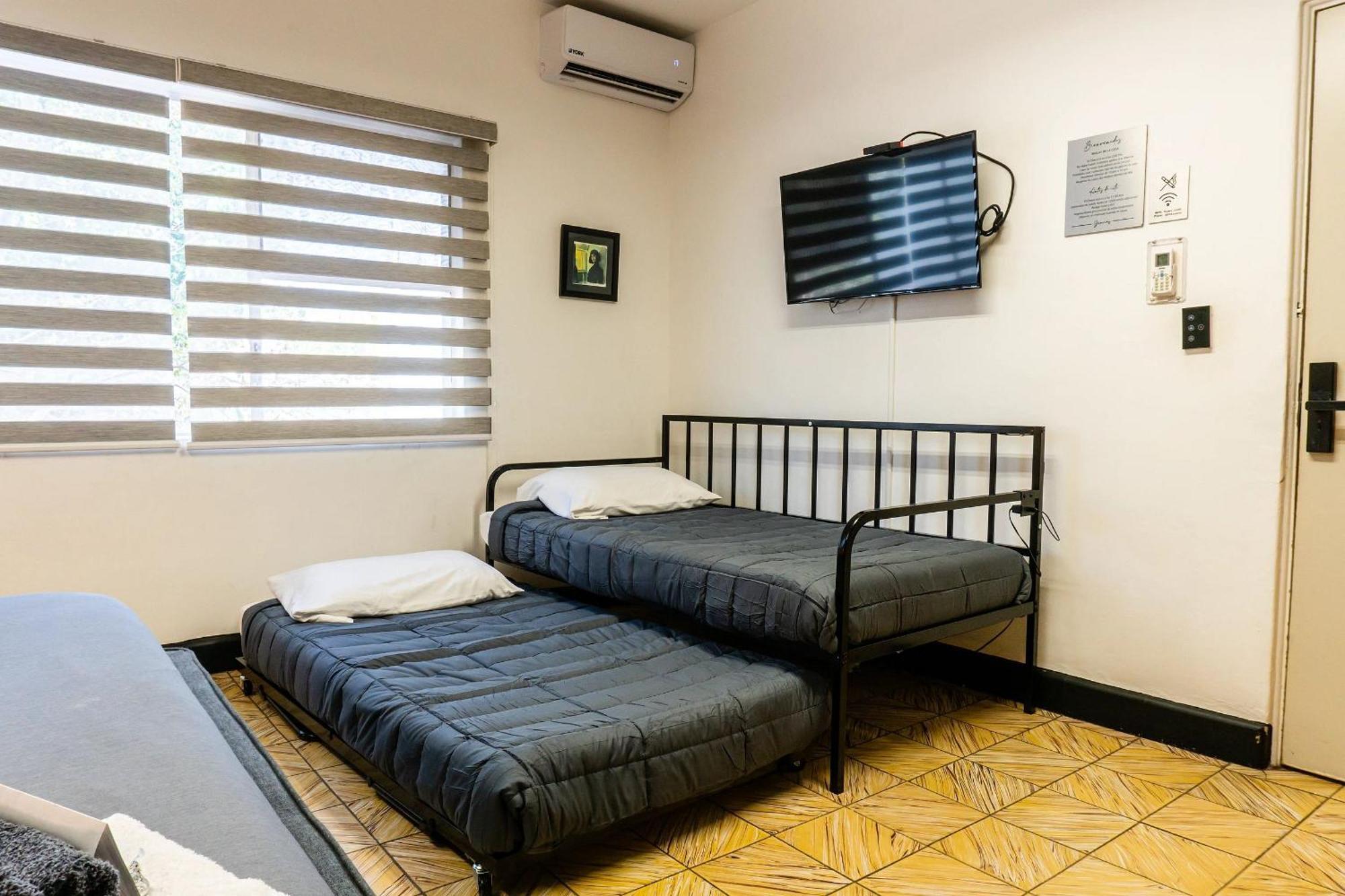 Habitaciones Privadas Con Bano Propio En Una Zona Segura Y Centrica De Guadalajara. Экстерьер фото