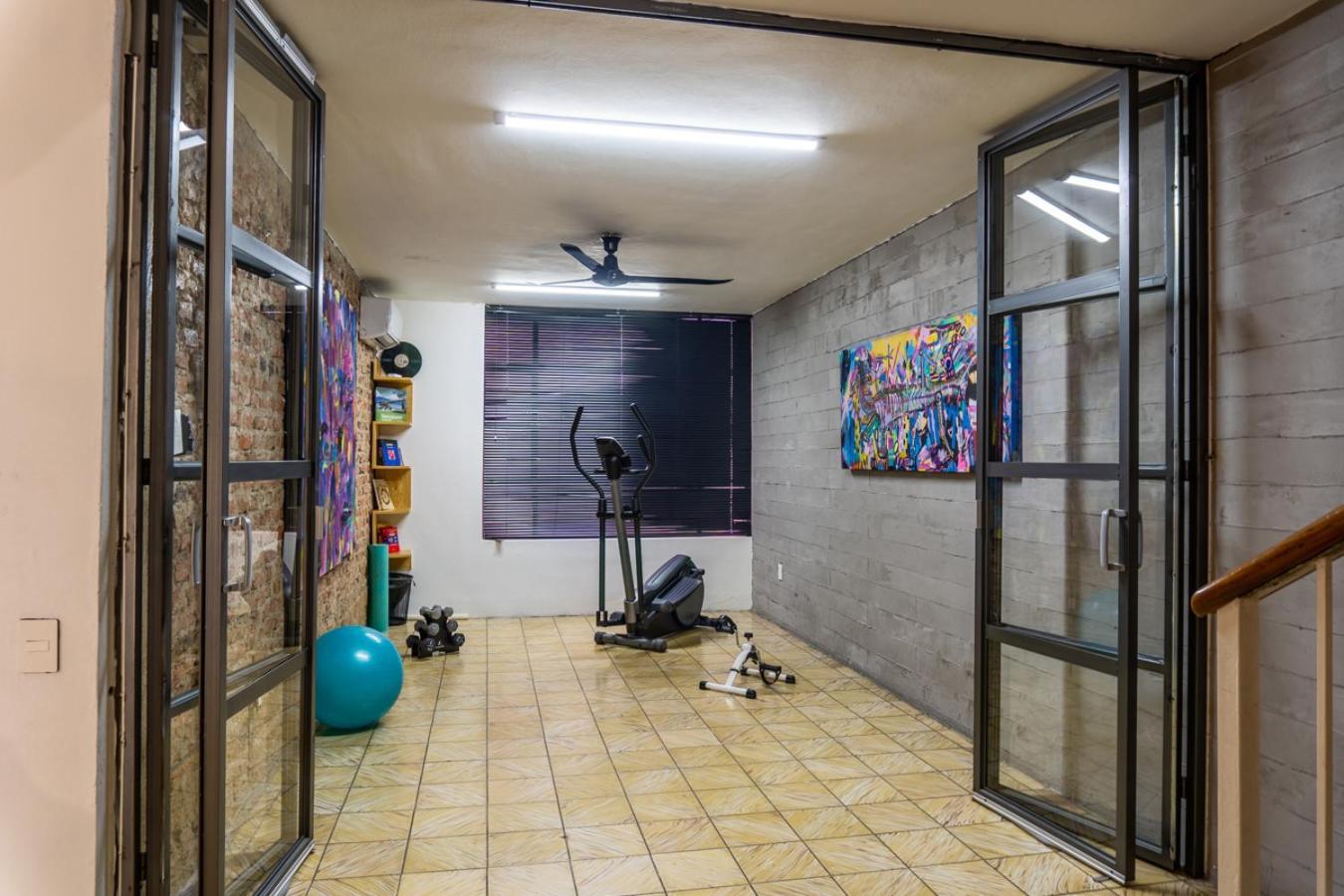 Habitaciones Privadas Con Bano Propio En Una Zona Segura Y Centrica De Guadalajara. Экстерьер фото